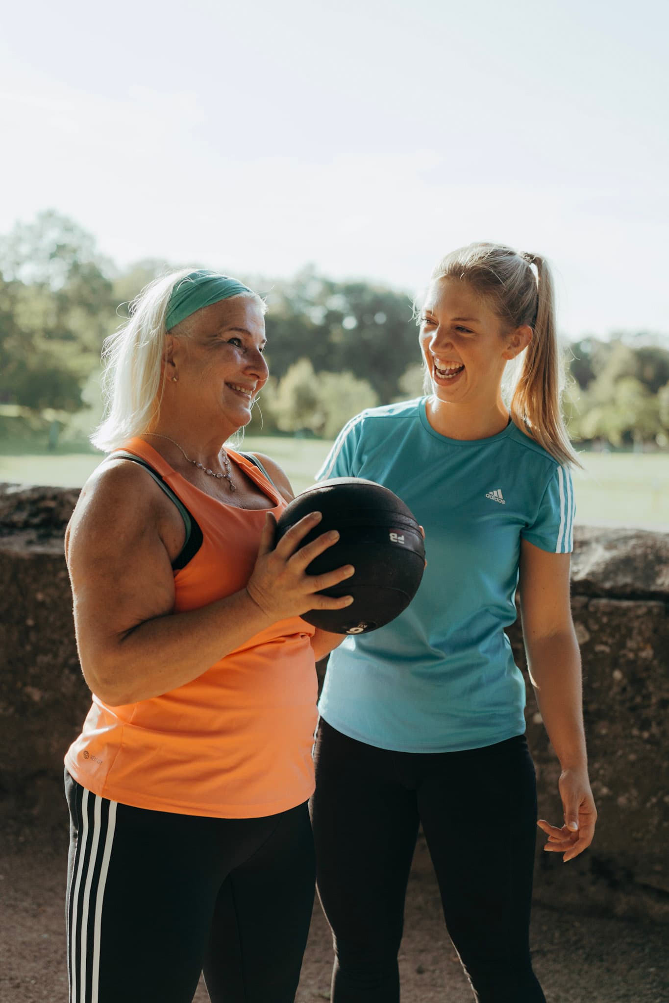 Personal Training für eine Frau die lacht