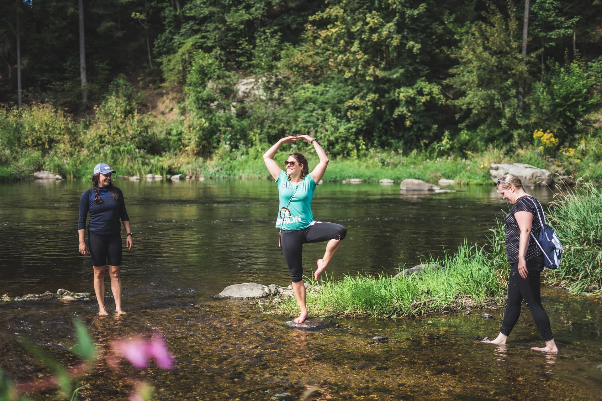 Die ganze Bootcamp Gruppe bei einer Wanderung durch den Bayerischen Wald.