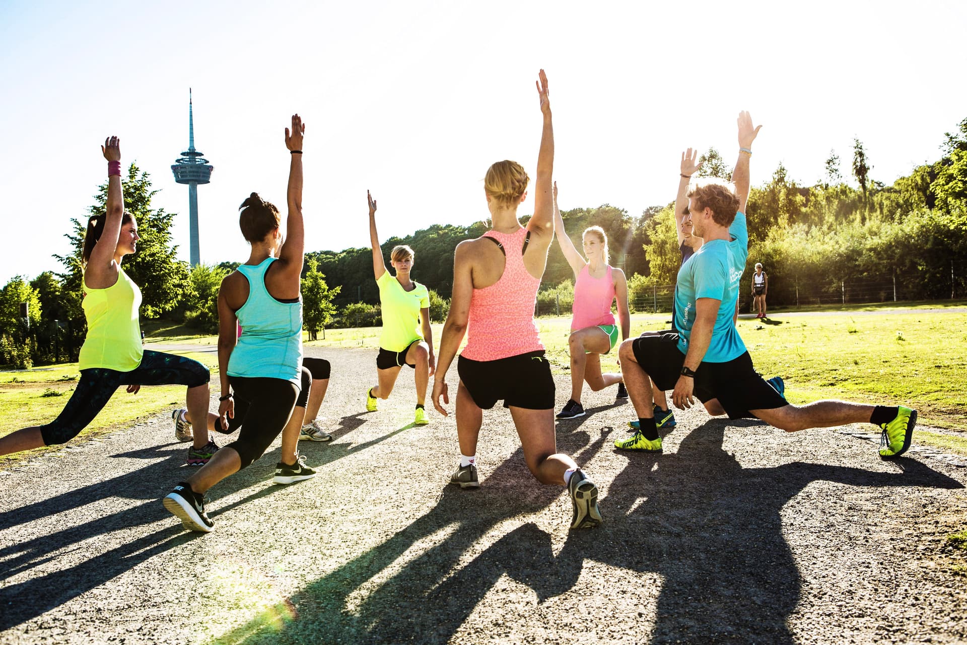 Original Bootcamp Teilnehmer beim Stretching.